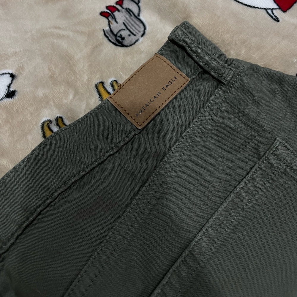 NWT High rise mom shorts - Picture 4 of 6